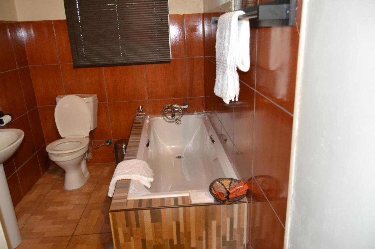 Chobe Sunset Chalets Lesoma Dış mekan fotoğraf