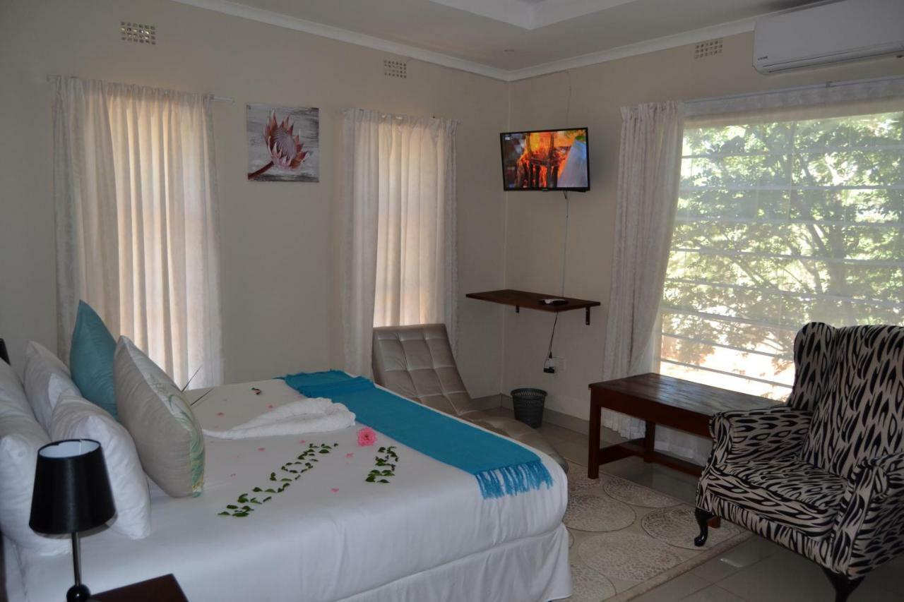 Chobe Sunset Chalets Lesoma Dış mekan fotoğraf
